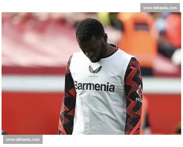 滕哈格力挺希克留队，勒沃库森锋霸遭英超意甲哄抢